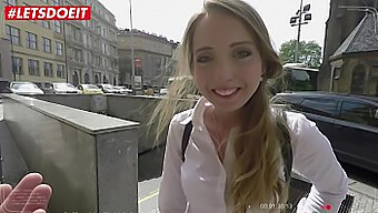 Stacy Sweetstorm In Anya Akulova Uživata V Analnem Seksu In Lizanju Pičke V Tem Videu Pov