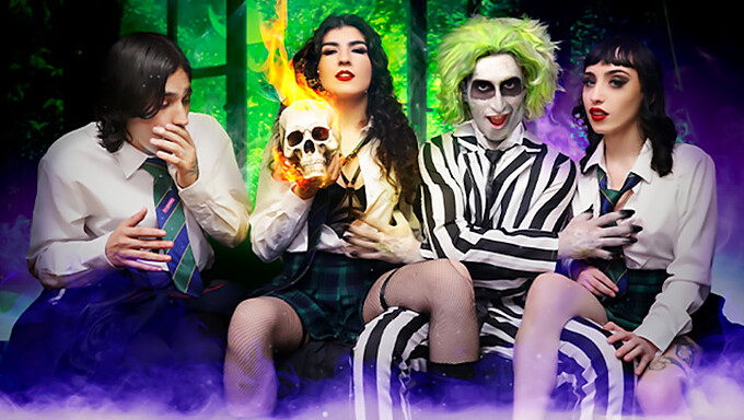 Thỏa Mãn Những Kink Cấm Kỵ Với Bản Nhại Beetlejuice Xxx Này.