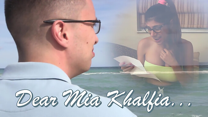 Mia Khalifa的大天然乳房在这个史诗般的色情视频集中亮相