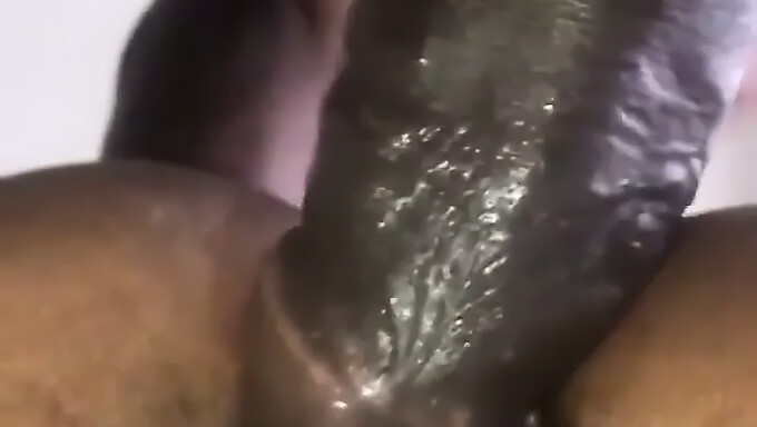 Big Black Cock And Squirt In Jamaican Pussy